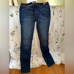 NEVER WORN Hollister Jeans